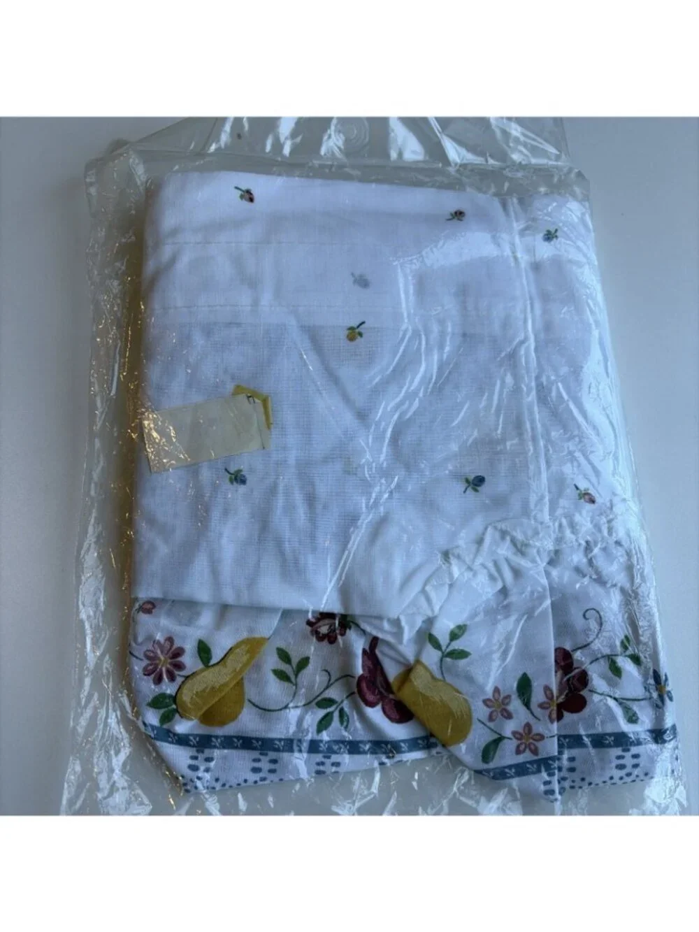 Vintage Floral Ruffled Swag Curtain Set 38
